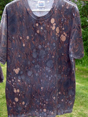 Tiger Eye with Bubbles marbled t-shirt from plain paper and fabric company